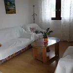 בית נופש House With A Swimming Pool - Diklo, - 11700 זאדאר